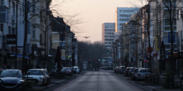 Köln-Ehrenfeld            morgens um 6.